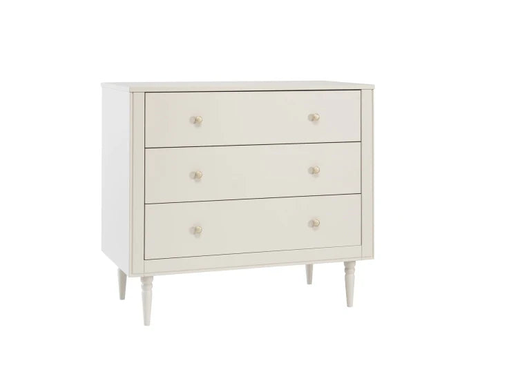 Pinio Petite Bedroom