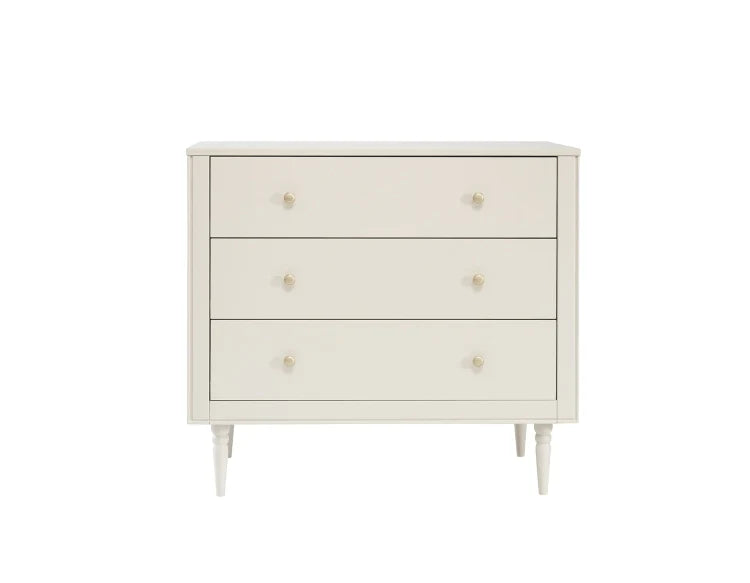 Pinio Petite Bedroom