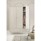 Pinio Petite Bedroom