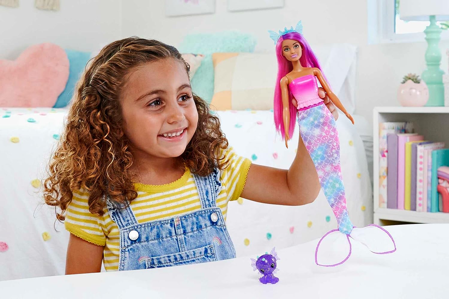 Barbie - Dreamtopia Doll with Fairytale Dress-Up Set