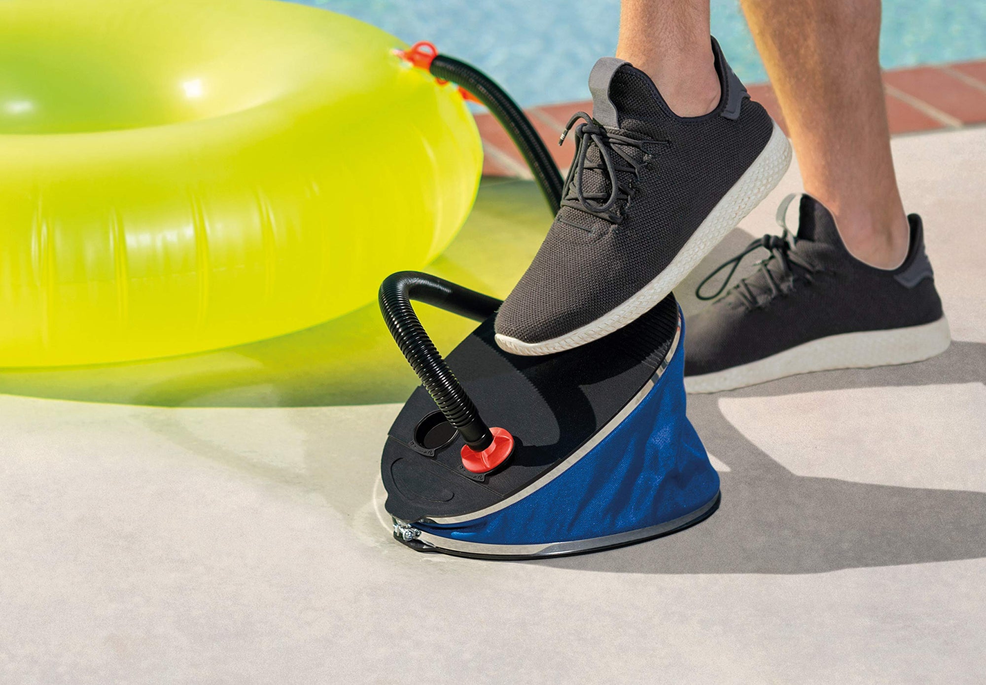 Intex - 1.5 liter foot inflator