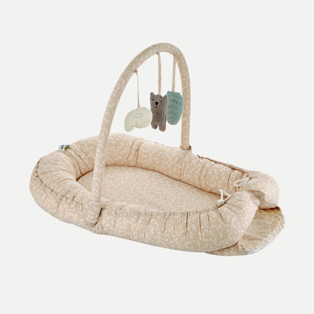 Babyjem baby nest with toys