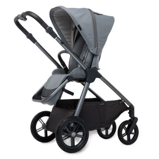 MAST - M5 plus (stroller + Isize car seat + iso fix base + carrycot)