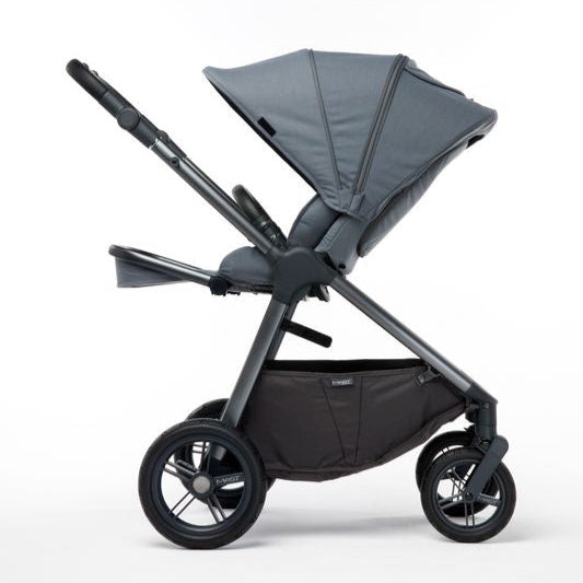 MAST - M5 (stroller + Isize car seat + isofix base)