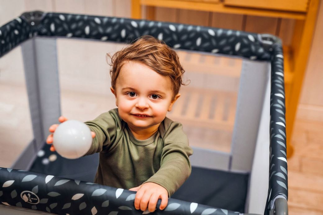MoMi MAMU Square Playpen