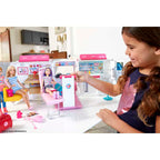 Barbie - Emergency Vehicle Transforms Into Care Clinic