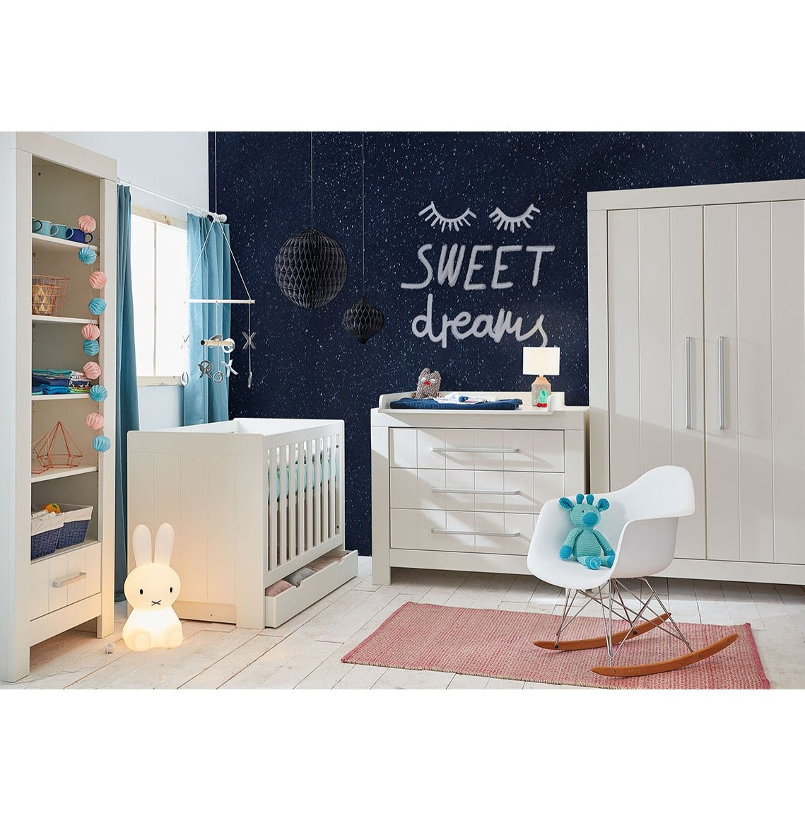 Pinio - Calmo Bedroom
